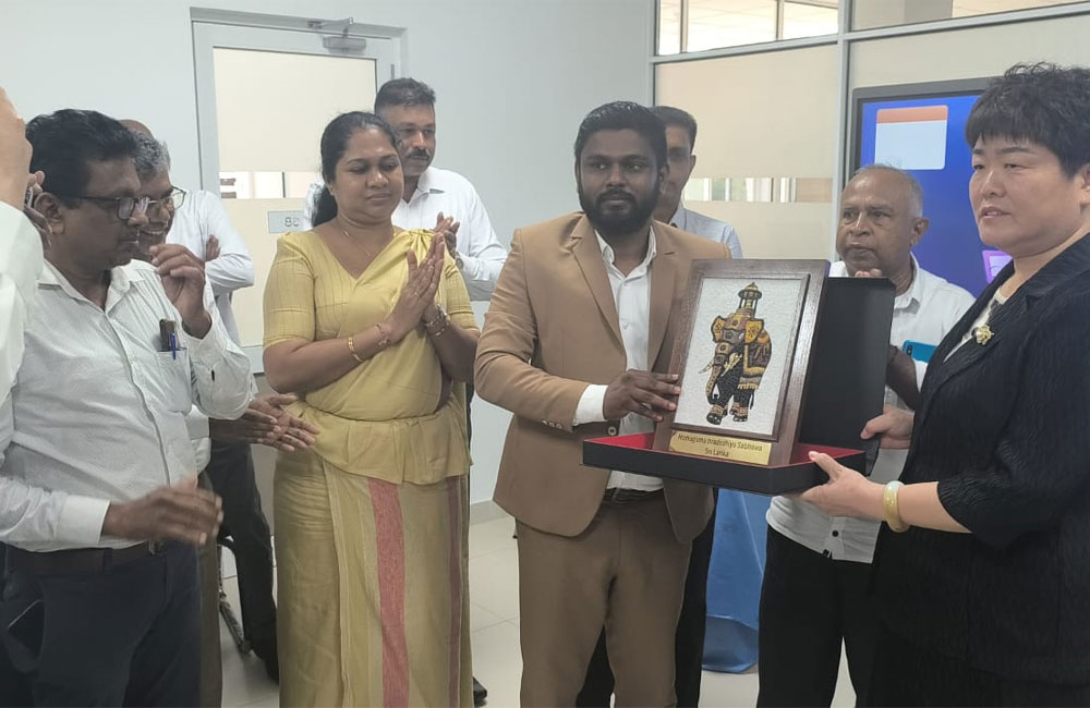 හෝමාගම සංවර්ධනයට චීනයෙන් මිත්‍රත්ව ආධාර