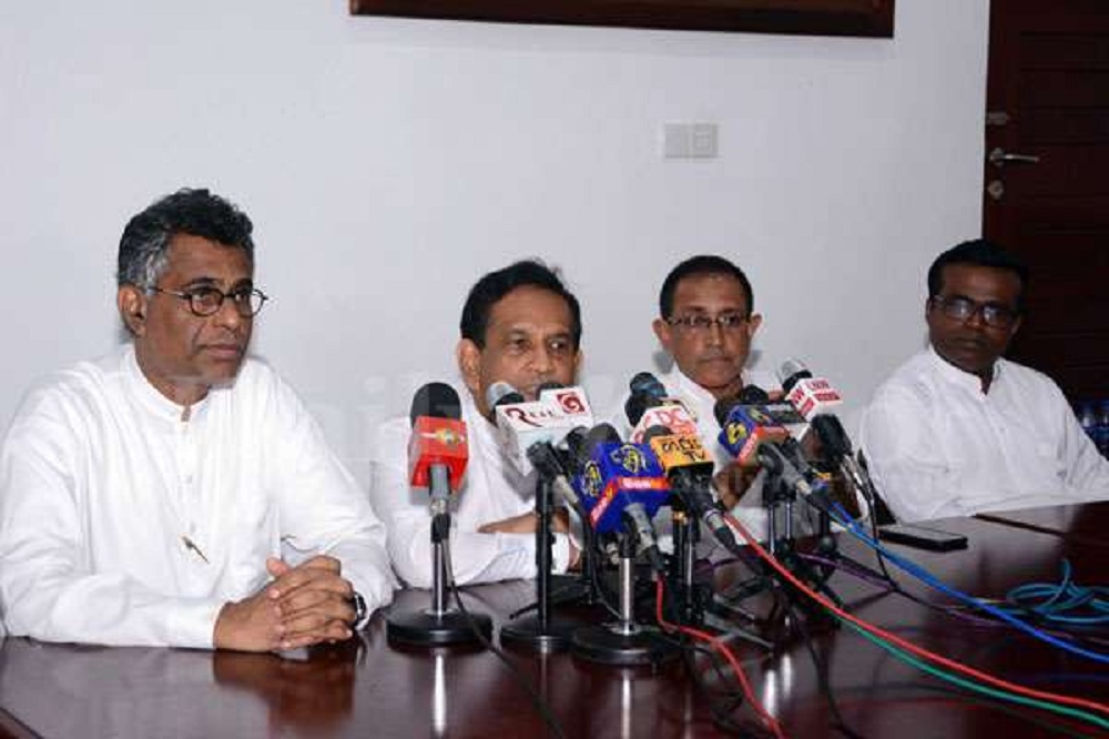 ශක්තිමත් ජාතික ආණ්ඩුවක් හදන්න ශ්‍රීලනිප ප්‍රධානීන්ට ඇරයුම් !