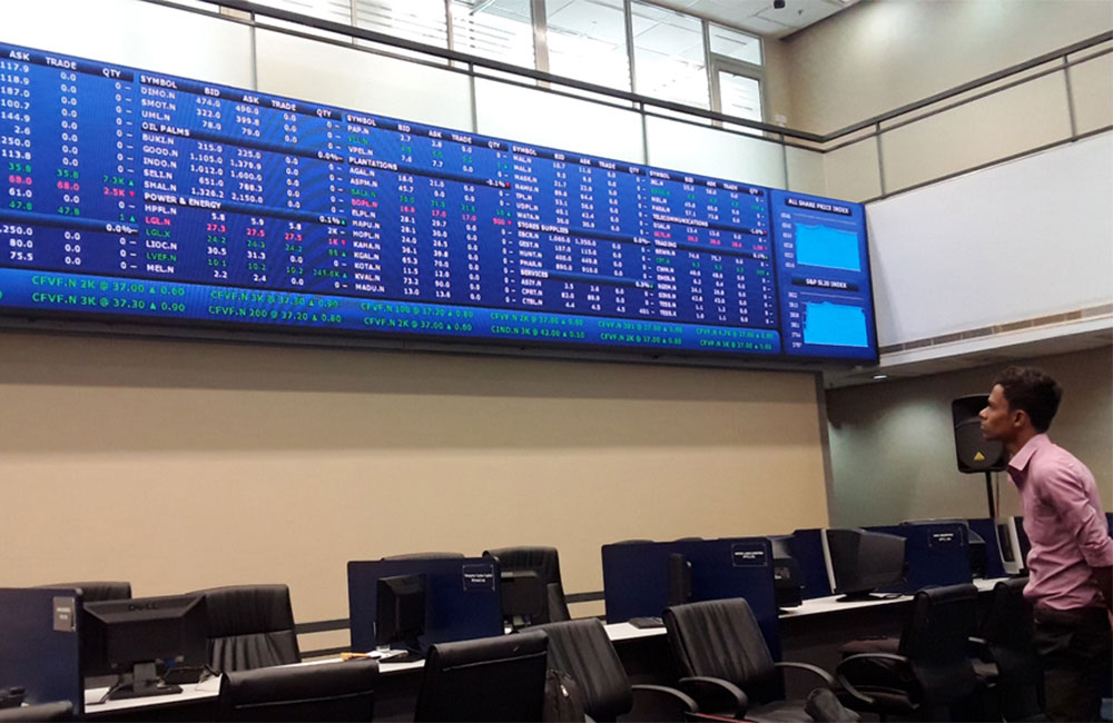 කුමන්ත්‍රණ ආණ්ඩු සමඟ ගනුදෙනු නෑ : ආයෝජකයන් රට හැර යයි !