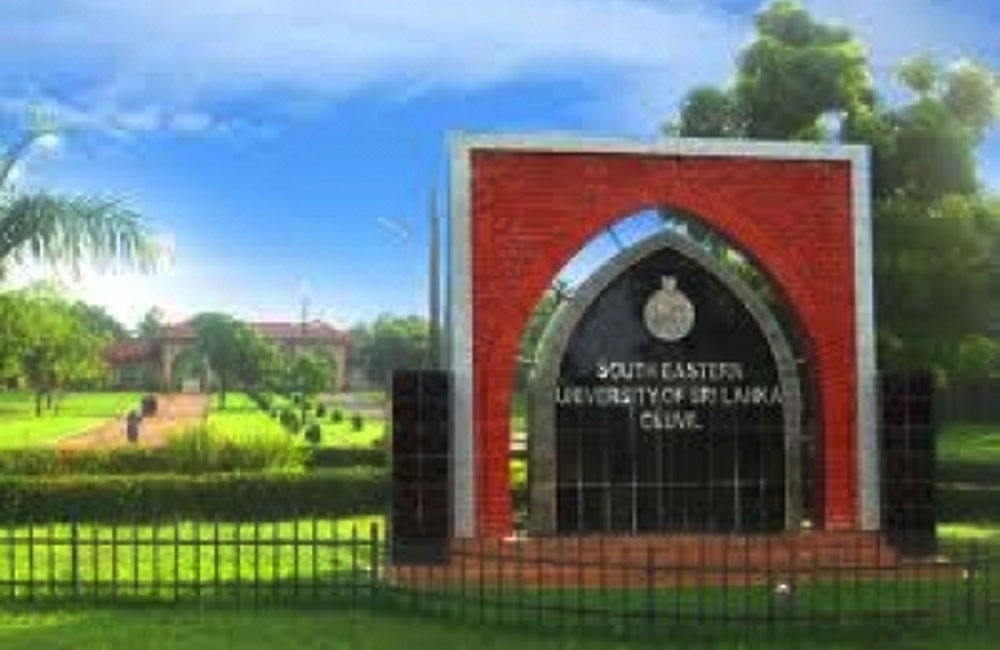 නවක වදය හේතුවෙන් අග්නිදිග සරසවියේ සිසුන් 22කගේ පංති තහනම්