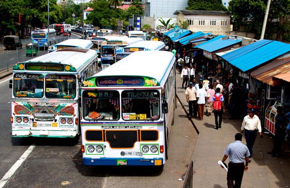 පෞද්ගලික බස් හිමියන්ගේ ප්රශ්නයත් : මුදල් අමාත්යංශයේ අවධානයට !
