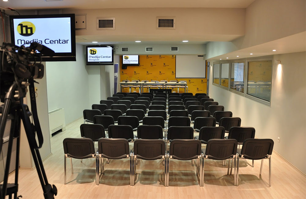 මාධ්‍ය මධ්‍යස්ථානයේ සියළු දෙනා එළියට දාලා : කුමන්ත්‍රණ ආණ්ඩුවේ නිලධාරී දඩයම