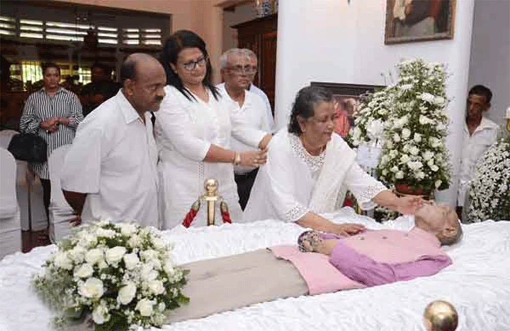 ආචාර්ය ලෙස්ටර්ගේ අවසන් කටයුතු පූර්ණ රාජ්‍ය අනුග්‍රහයෙන් මැයි 02