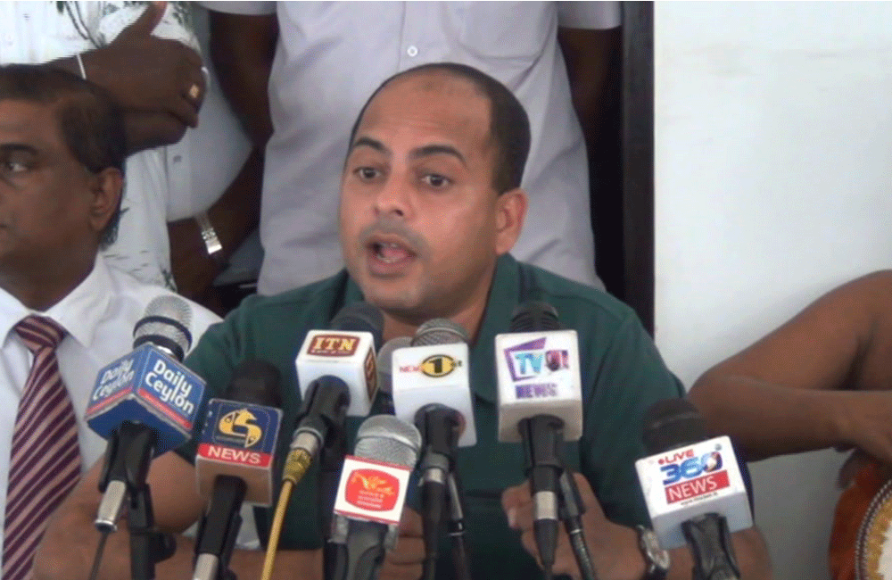 ආණ්ඩුවේ හිටපු යක්කු, පෙරේතයෝ, කුම්භාණ්ඩයෝ සේරම ගියා - මරික්කාර්