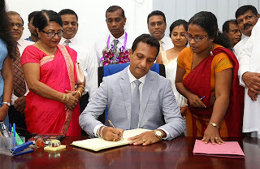 රජයේ මුද්‍රණ නීතිගත සංස්ථාවේ සභාපති : බිනර ජයවර්ධන