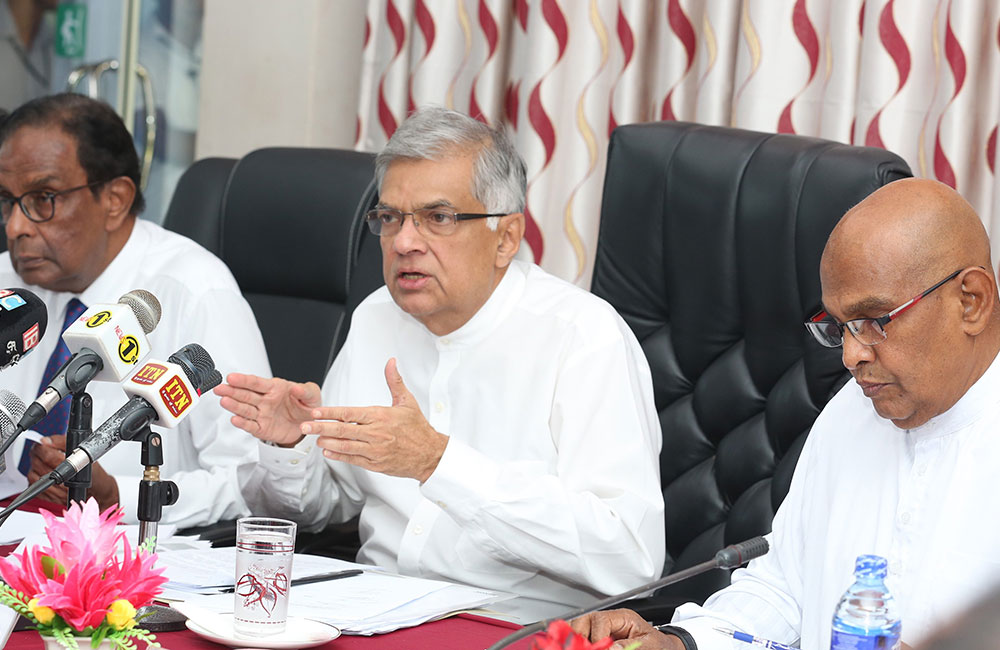 උතුරට කොංක්‍රීට් පමණක් ප්‍රමාණවත් නෑ - අගමැති රනිල්