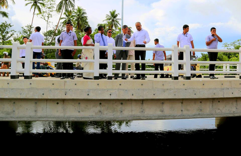 රාජපක්ෂලාගේ කුහක දේශපාලනයේ එජාපයේ නැහැ - ඇමති සාගල