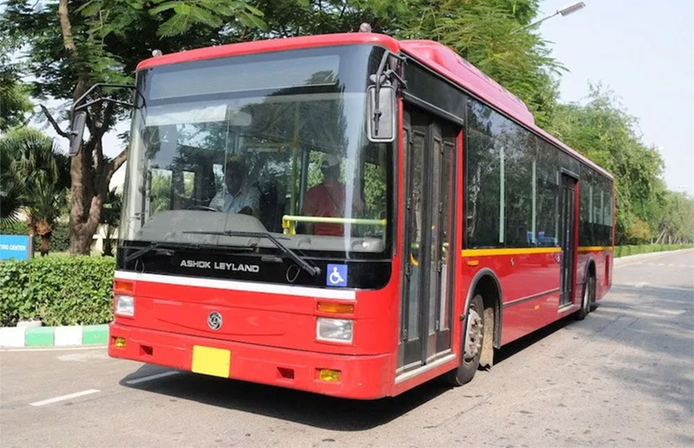 අර්ධ සුඛෝපභෝගී බස් රථ සේවාව නවතා දැමීම : මගී සංගම්වල ප්‍රසාදයට !