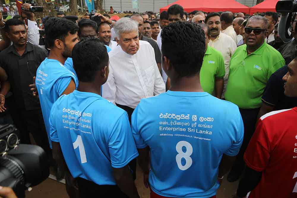 එන්ට්‍රප්‍රයිස් ශ්‍රී ලංකා ප්‍රදර්ශනය අගමැති ප්‍රධානත්වයෙන් ..........