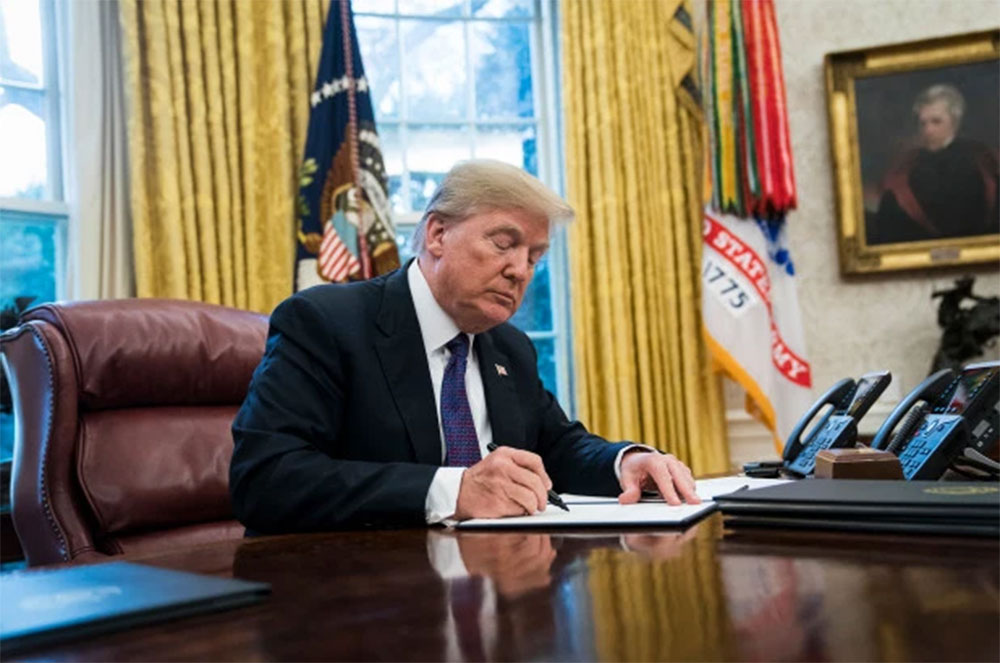 ට්‍රම්ප් ලංකාවටත් බැල්ම හෙළයි ! 