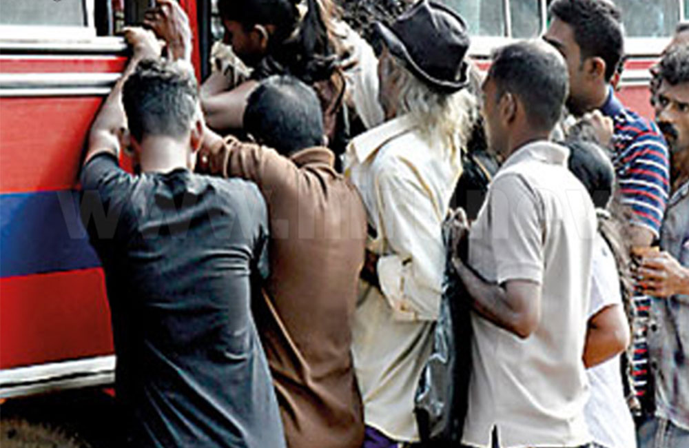 12 වනදා බස් වර්ජනයක් !