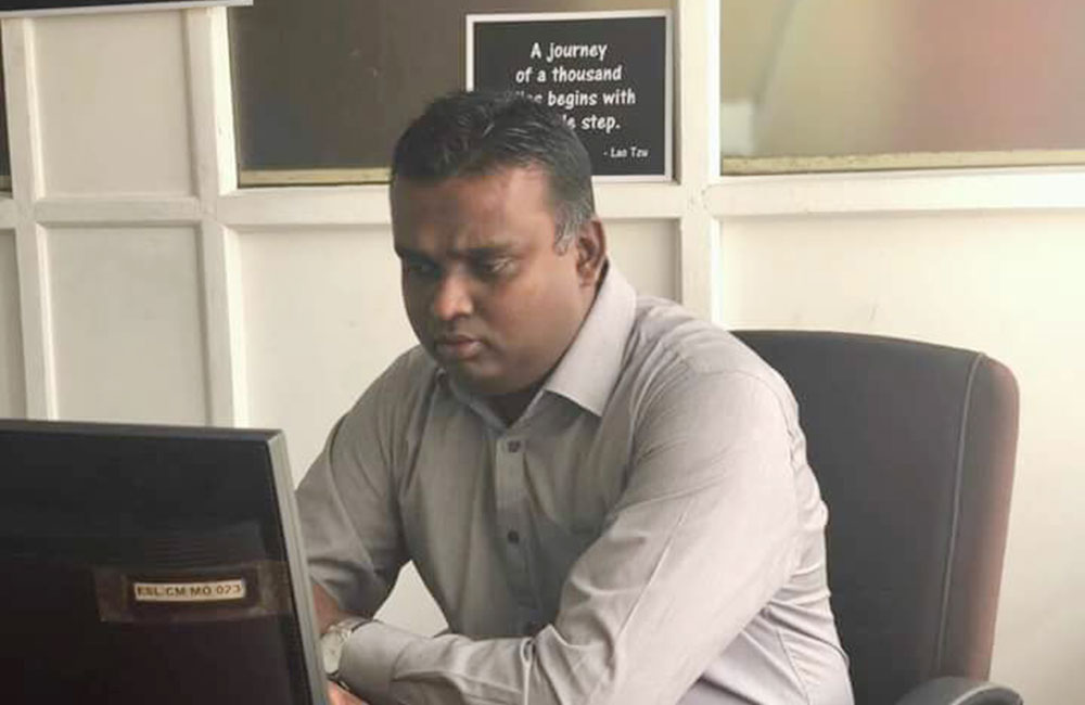 සිළුමිණට, රැසට එළිය දුන් චාමර සමුගනී