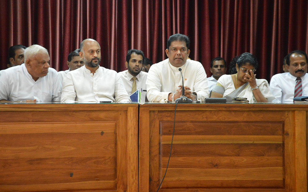 රාජ්‍ය ආයතන 12000 කට : ඔප්පු නෑ 