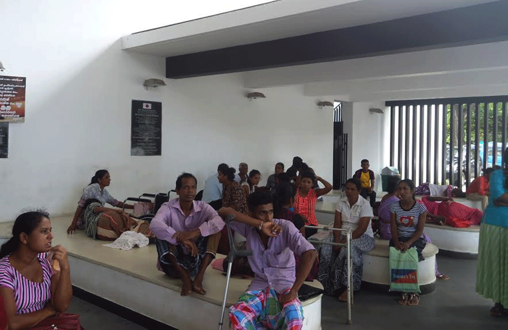 වෛද්‍ය වර්ජනය : වර්ජන රැල්ලකට අත්හදා බැලීමක් !