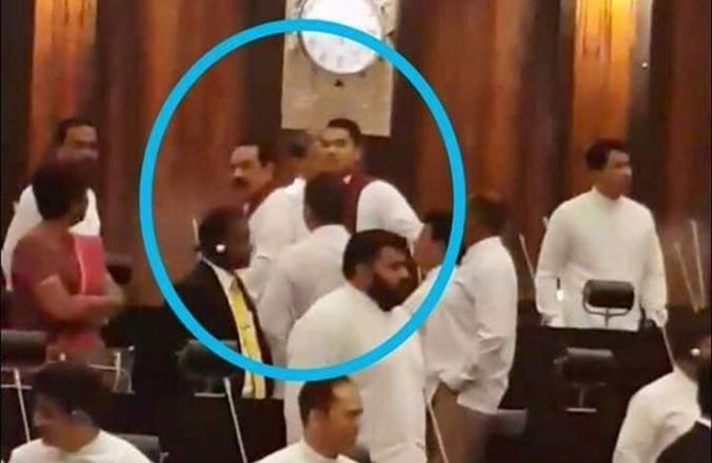  මහින්ද නොකවුට් : ඉදිරි පියවර ගන්න - කතානායක සිරිසේනට දන්වයි !