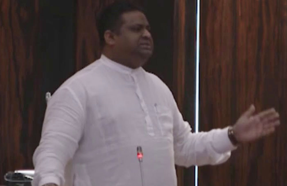 රට විරුවන්ගෙන්ව ගසාගෙන කාලා - අරුන්දික හෙළිකරයි !