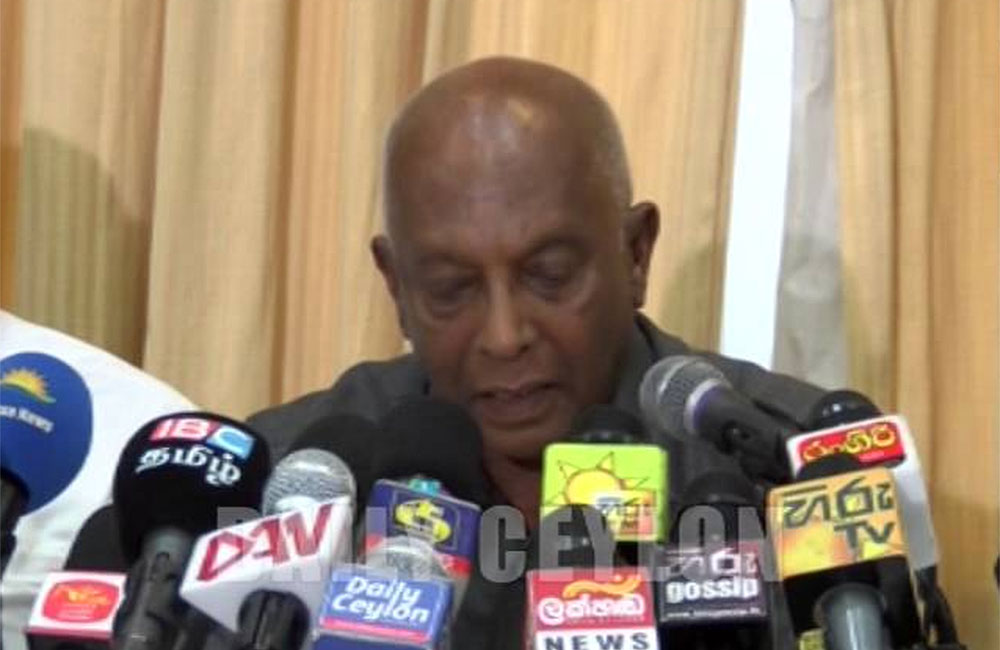 කුමන්ත්‍රණ ආණ්ඩුව ව්‍යවස්ථා විරෝධී : නීතිවේදීන් එක හඬින් කියයි ! 