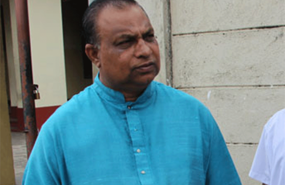 පොල්ගහවෙල සභාපති මැරයා අල්ලනු - දුම්රිය සේවක පැමිණිල්ලක් !