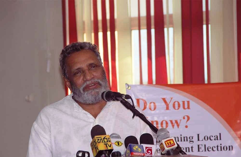 අනේ සභාපති මැකෝ : ජෝකර් වෙන්න එපා - මාධ්‍යවේදී කුසල් රිදෙන්න ලියයි