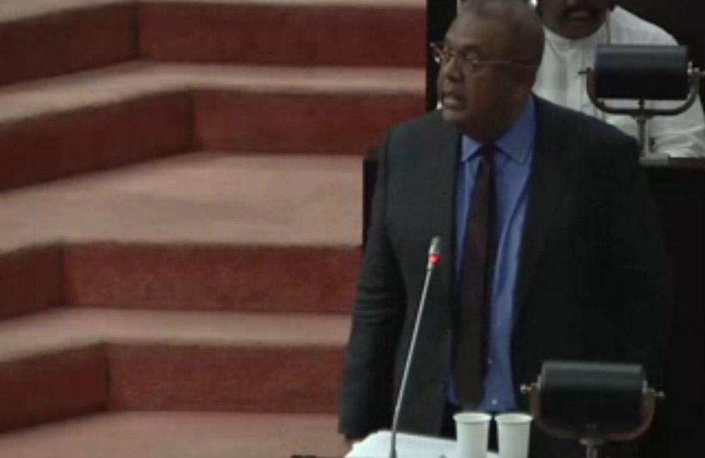 ඒකාධිපති පාලනයකට නතුවෙමින් රට භයානක දිසාවකට ගමන් කරනවා - මංගල 