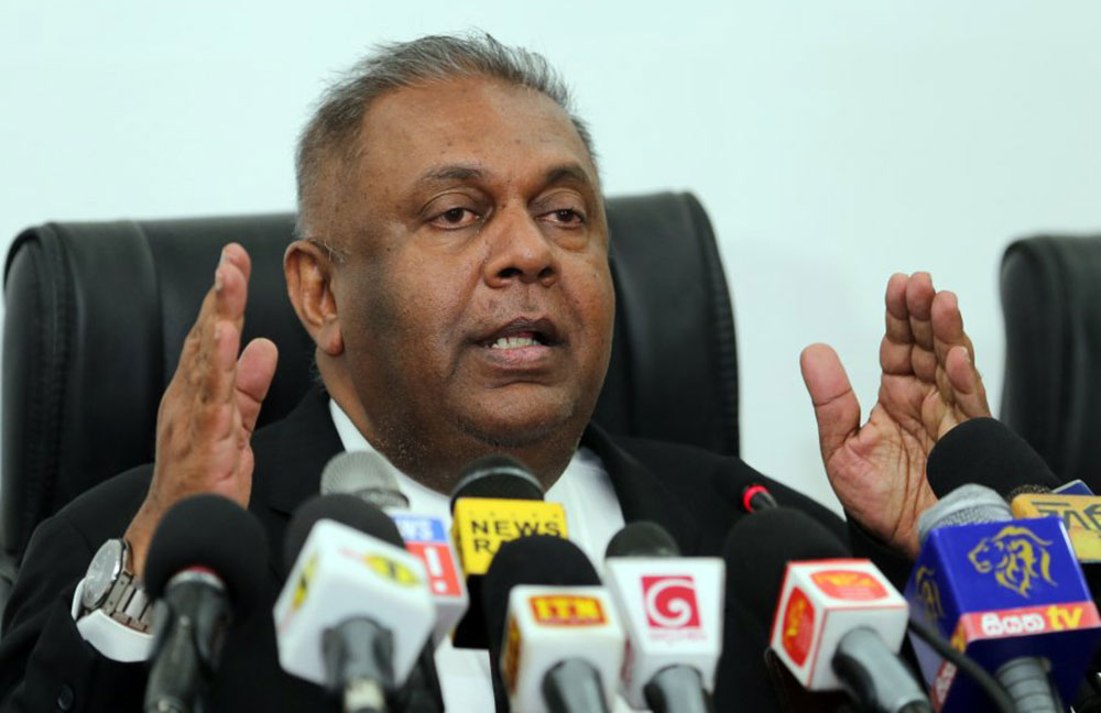 එල්ලා මරණවාට : මංගලත් විරුද්ධයි !