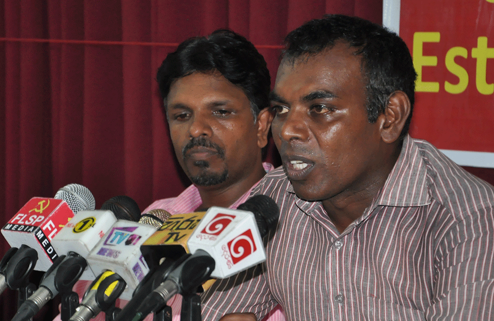 වතු ඇමති සාකච්ඡාව මග හැර පැනලා