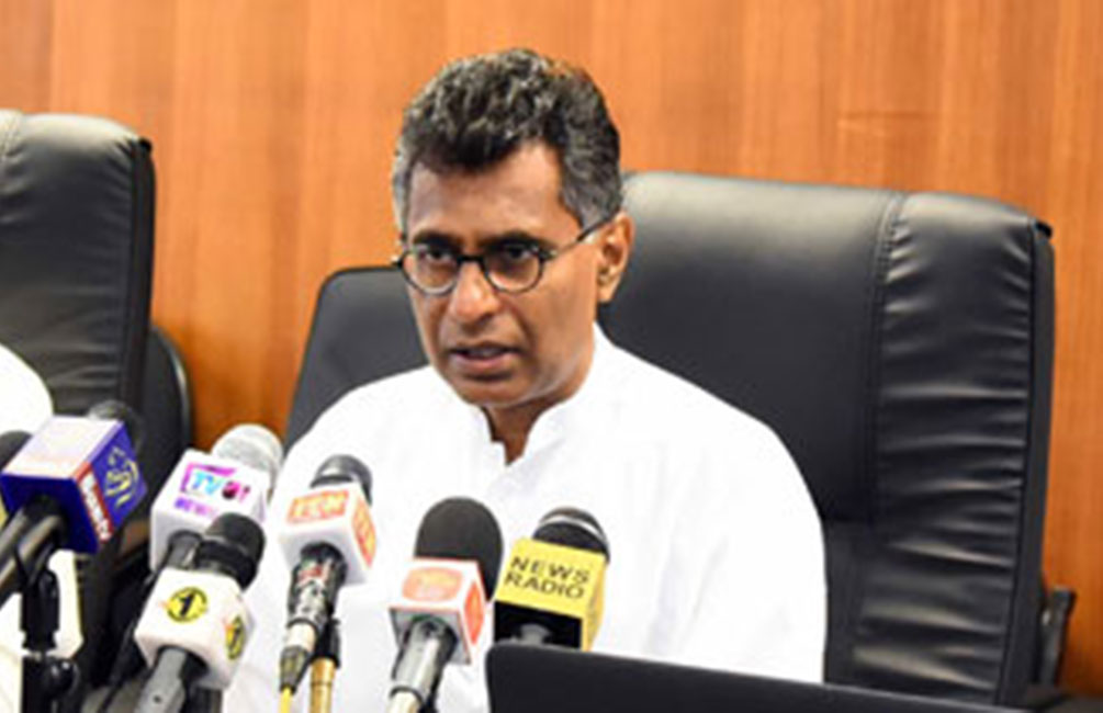 මහින්දගේ පක්ෂයේ රිමෝට් කන්ට්‍රෝල් එක ඇත්තේ ගෙදර කුස්සියේ - පාඨලී
