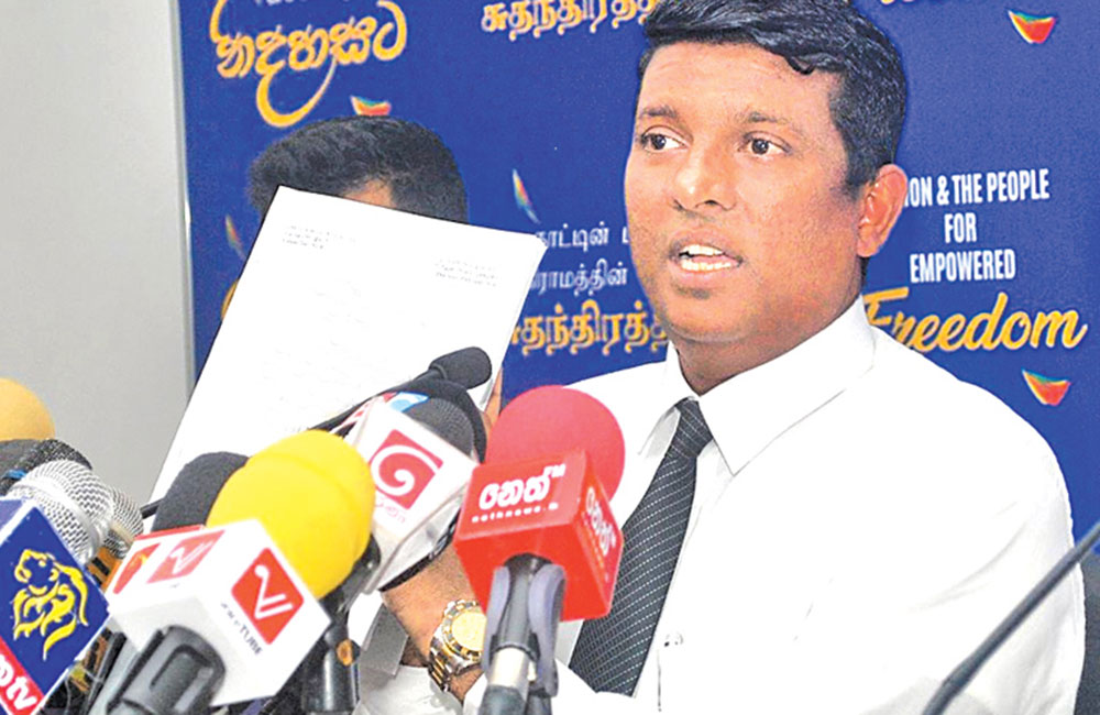 වටේ නොගිහින් නීතිය ඉදිරියට යන්න : නිදහස් වෘත්තීයවේදීන් මහින්දට කියයි ! 
