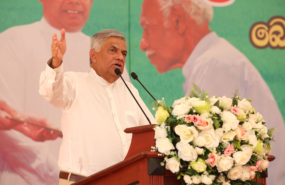 සුළුතර ආණ්ඩුවකින් ගේම ගහන හැටි අගමැති පෙන්වයි !