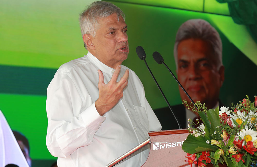 විධායකය නැතුව කළාට වඩා වැඩ කොටසක් ඉදිරියේ විධායක බලය ගෙන කරනවා - අගමැති