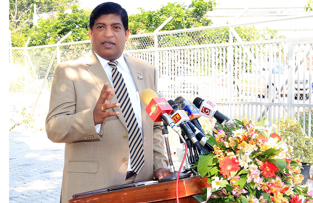 ලංවිම පුද්ගලීකරණය කරන්නෙත් නෑ : බිල වැඩිකරන්න දෙන්නෙත් නෑ - රවීගෙන් පොරොන්දුවක් !