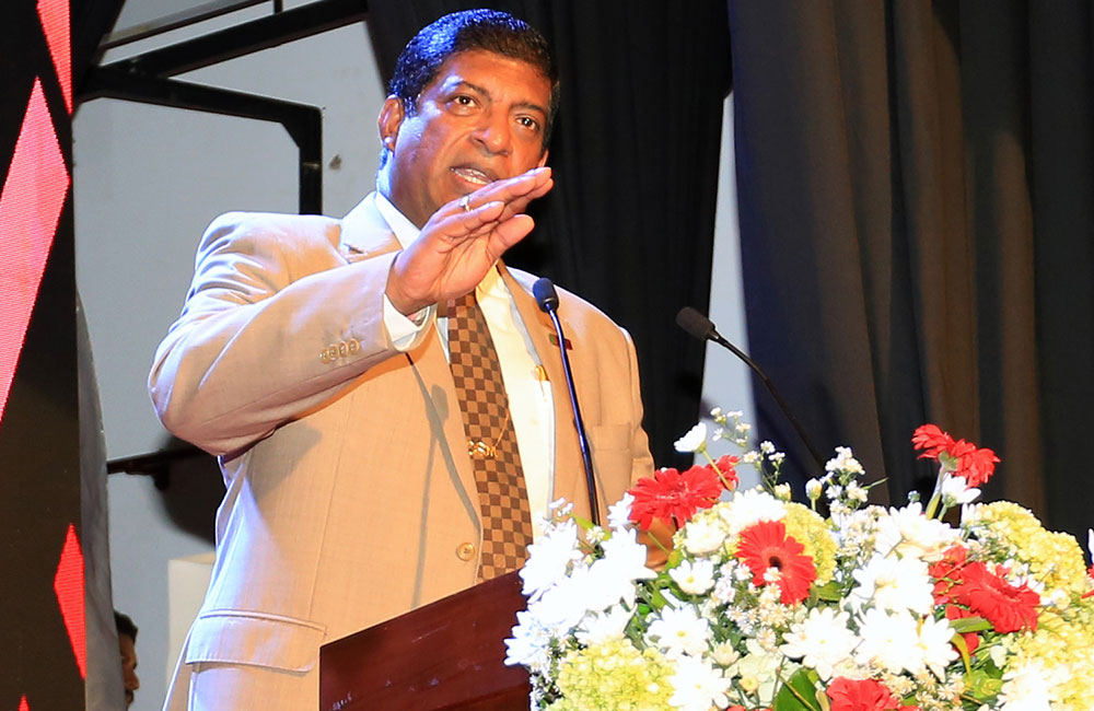 විදුලි කප්පාදුව නතර කරන දිනය ගැන රවී කියයි !