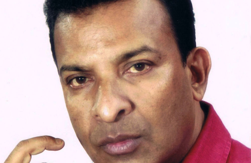 රොහාන් වැලිවිටට සිංගප්පූරුවේදී : මුදල් විශුද්ධිකරණය ගැන ප්‍රශ්නයක් !