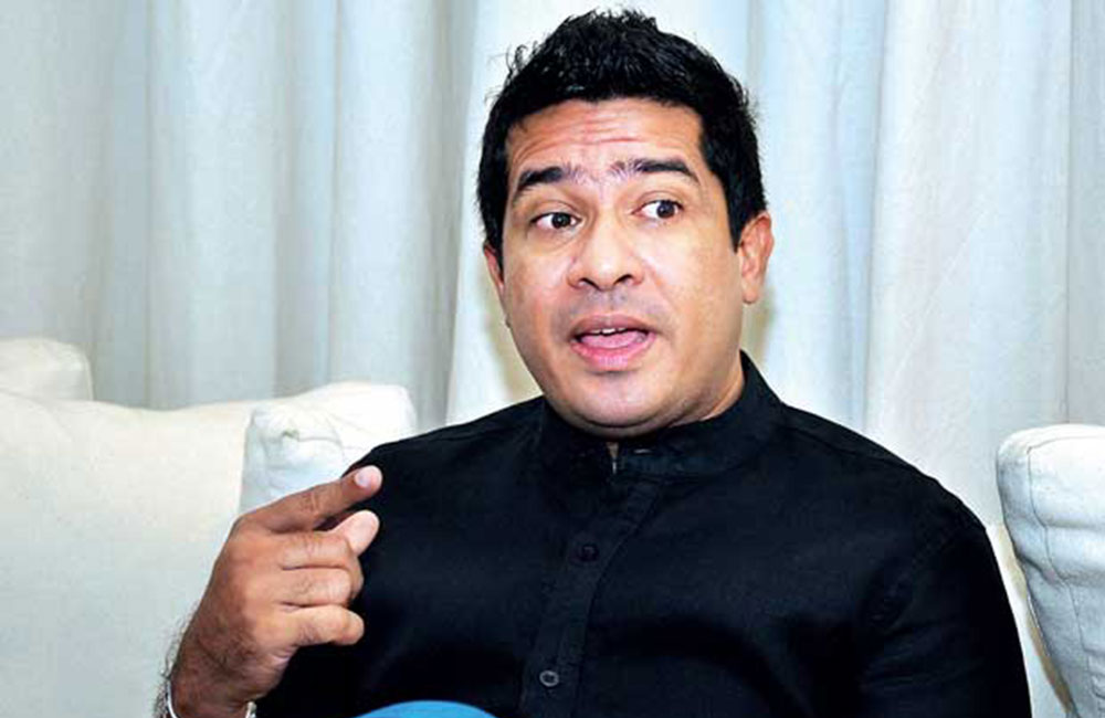 රාජ්‍ය අමාත්‍ය සුජීව ගැන : විශේෂ අනාවරණයක් !