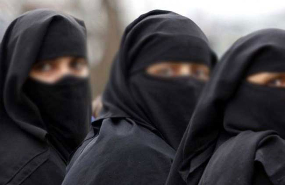 බුර්කාව තහනම් : සිරිසේන දන්වයි !