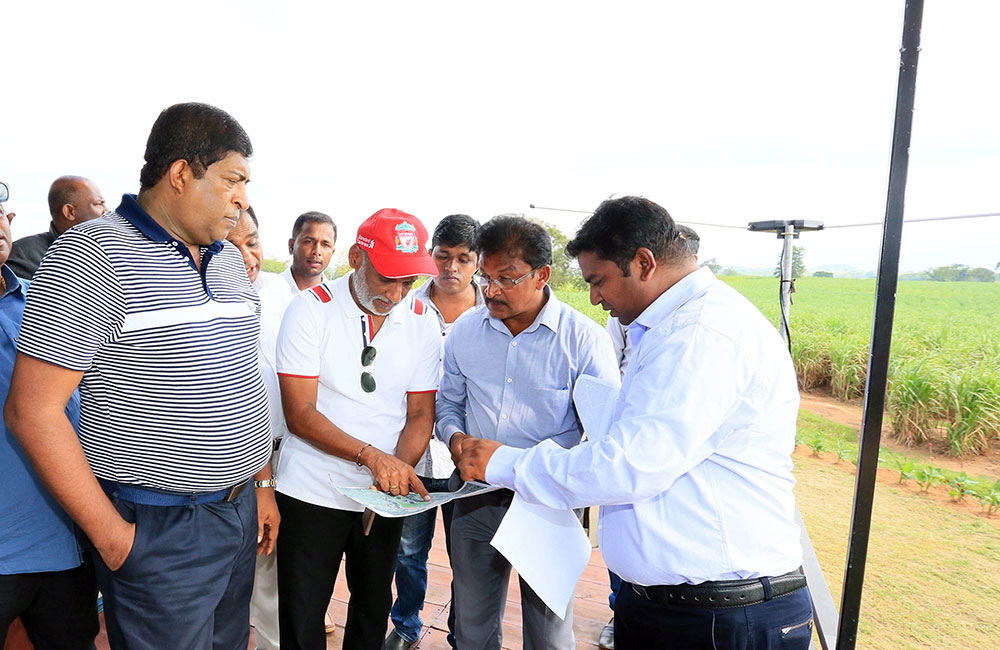 මොනදේ කළත් විරුද්ධවෙන පිරිසක් ගැන ඇමති රවී කියයි !