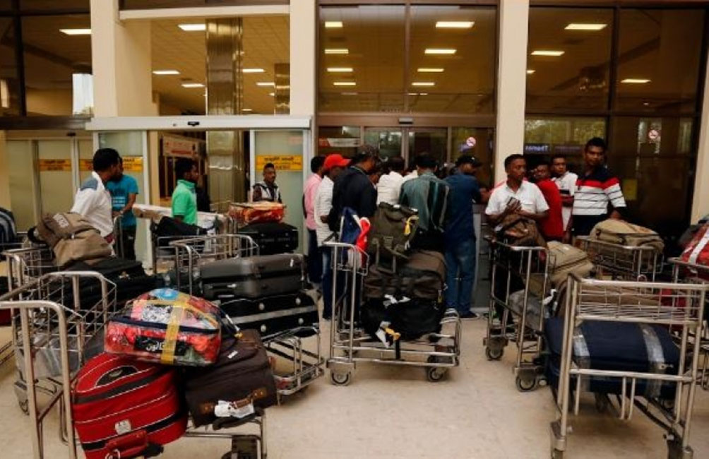 කුවේට්හි වැටුප් නොමැතිව රැදි සිටි ශ්රමිකයින් 35ක් දිවයිනට !