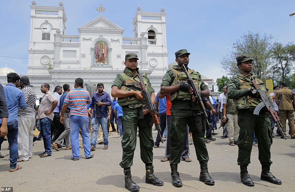 පාස්කු ප්‍රහාරය ගැන ත්‍රිපුද්ගල කමිටු වාර්තාව ජනාධිපති අතට !