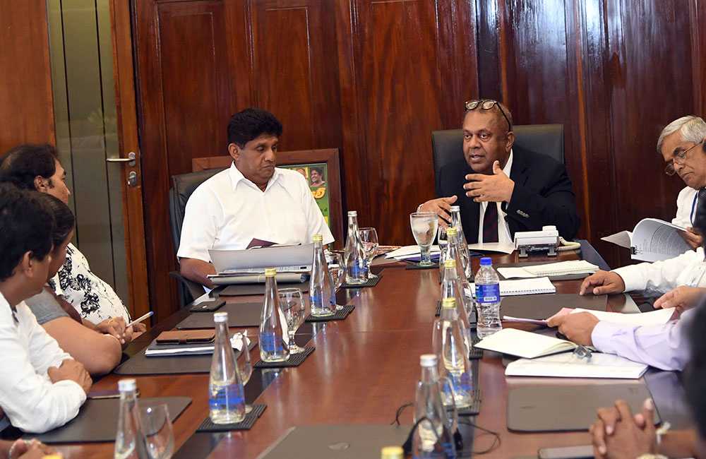 සංගීත කණ්ඩායම්වල දුෂ්කරතා රැගෙන සජිත් එයි : සහන දෙන්න මංගල සූදානම් !