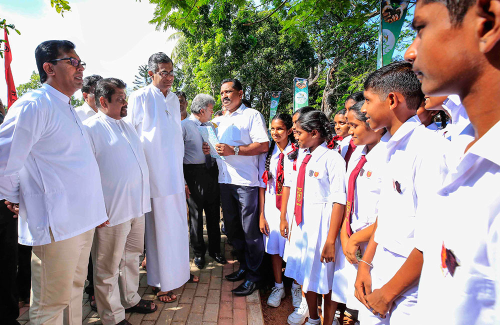 ජනතාවට අවශ්‍ය ආදායම් උපදවන සංවර්ධනයක් - පාඨලී