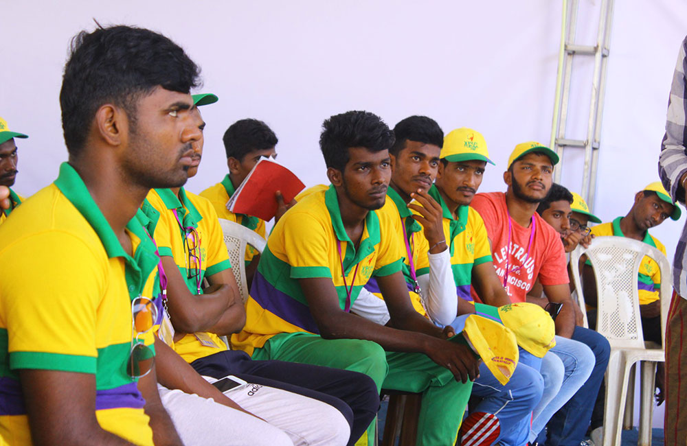 10 වන යොවුන්පුරය සමග එක්වන්න : තාරුණ්‍යයට ආරාධනා !