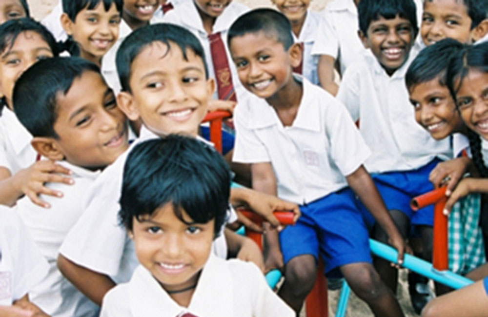 පාසල් 350 ක : 1 වසර හිස් - ලංකා ගුරු සංගමය !