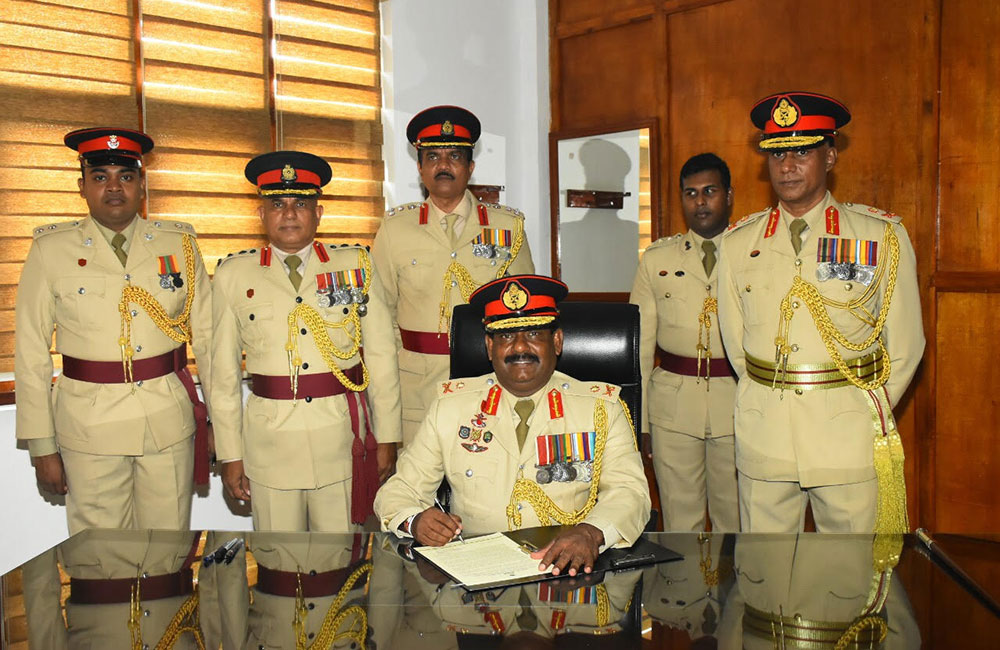 මේජර් ජෙනරාල් මුදලිගේ යුද්ධ හමුදා ස්වේච්ඡා බළසේනාවේ 39 වන සේනාවිධායක වශයෙන් වැඩ භාර ගනී