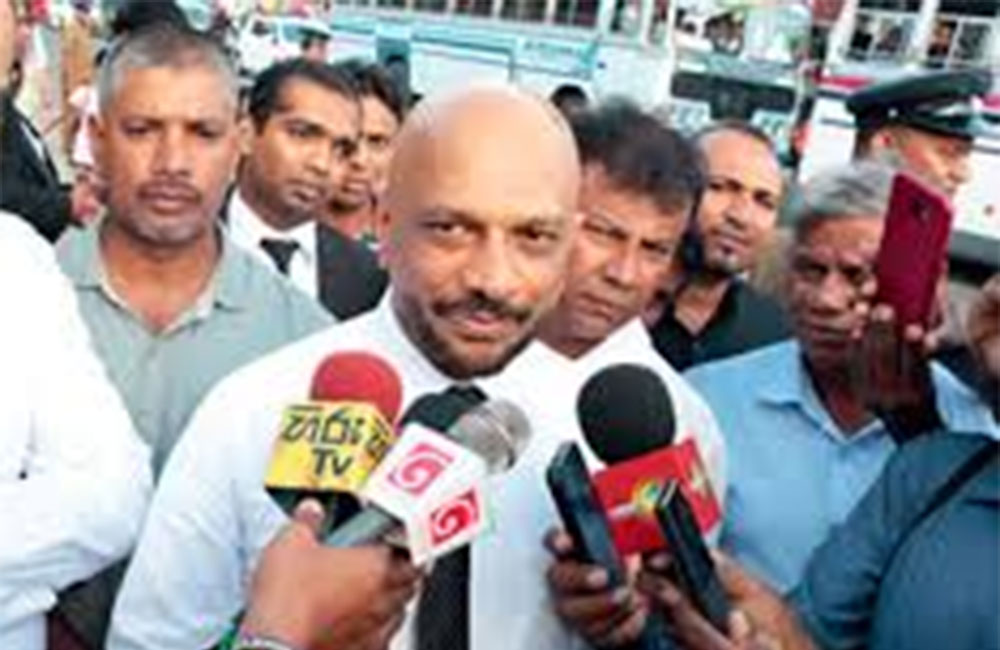 කුරුණෑගල රෝහල් අධ්‍යක්ෂ : අමාත්‍යාංශ පරීක්ෂණයෙන් කට්ටි පනියි !