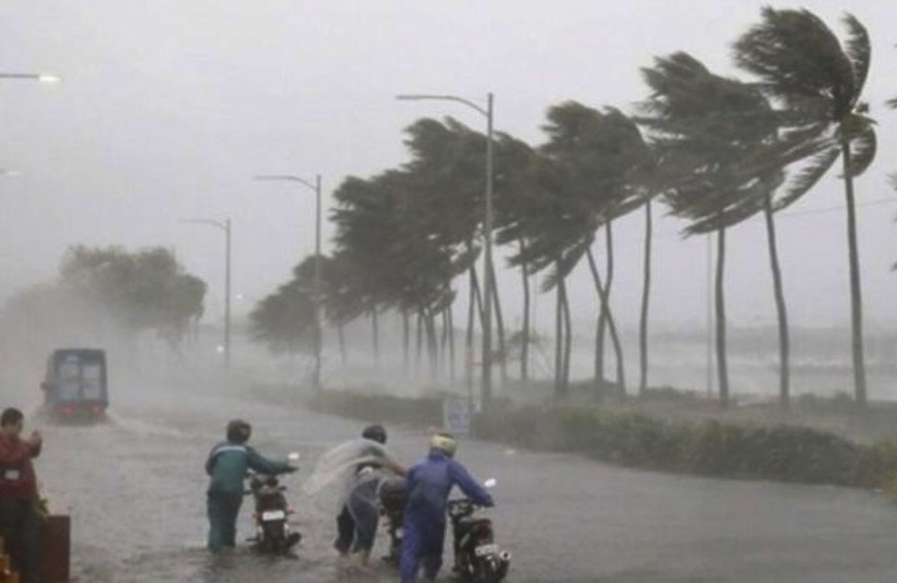 ''බුරවි” සුළි කුණාටුවෙන් උතුරු සහ නැගෙනහිර පවුල් 3575 කට ආපදා බලපෑම්