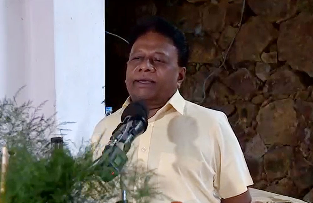 ඡන්ද බලාගෙන මිනිසුන් රවටන්නේ නැහැ. හොඳ හිත දීලා යන්නයි ආවේ - අමාත්‍ය ඩලස්