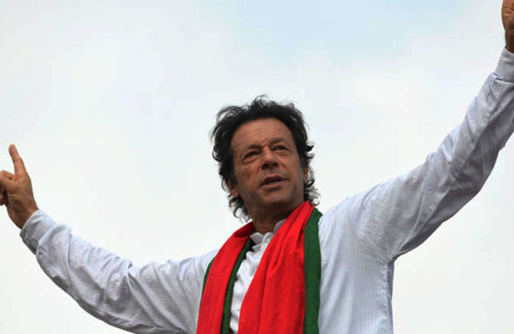 ඉම්රාන් ඛාන් ලංකාවේ සංචාරයක !