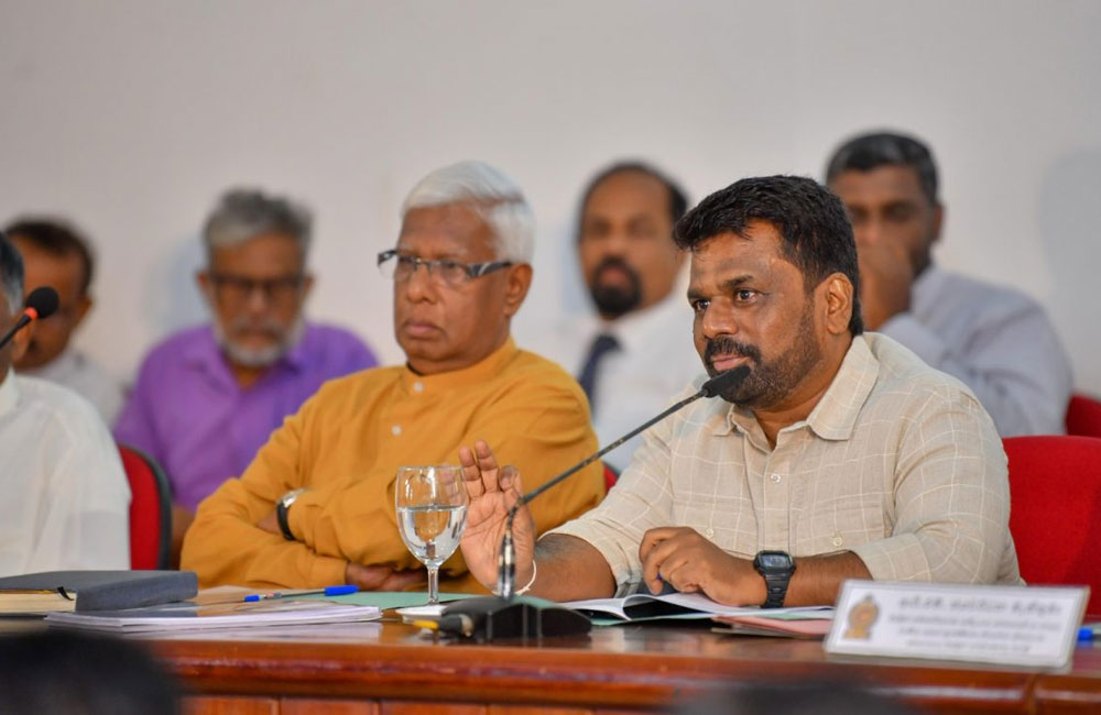 මේ වසරේ සිට ආරම්භ කෙරෙන සියලු සංවර්ධන ව්‍යාපෘති නියමිත දිනට අවසන් කළ යුතුයි - ජනපති