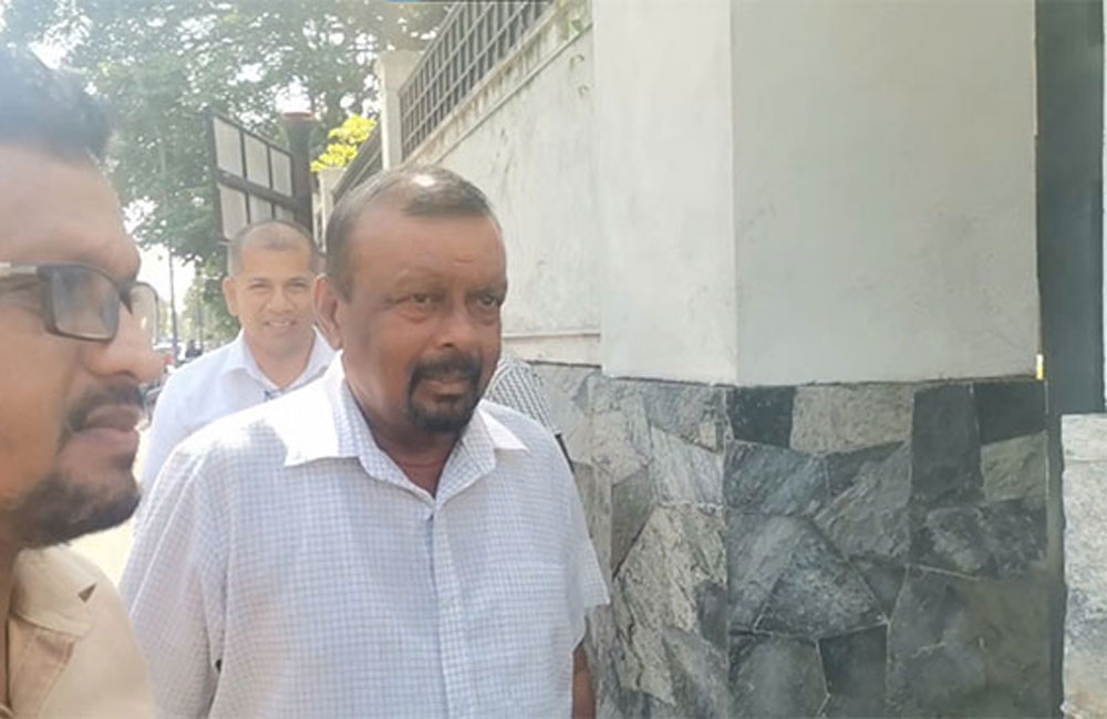 එස්. එම්. චන්ද්‍රසේනට ඇප