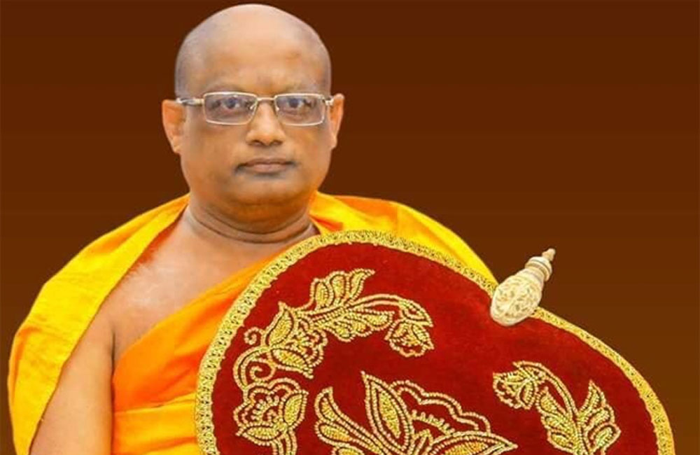 අස්ගිරි පාර්ශවයේ අනුනායක පූජ්‍ය ආනමඩුවේ ශ්‍රී ධම්මදස්සි හිමියෝ අපවත් වෙති
